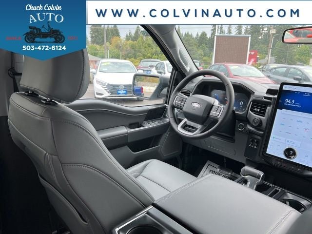 2025 Ford F-150 Lightning Flash