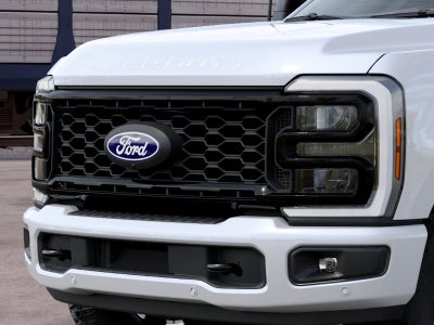 2027 Ford F-350SD F-350® Lariat®