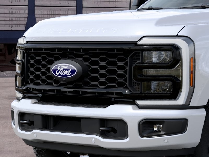 2027 Ford F-350SD F-350® Lariat®