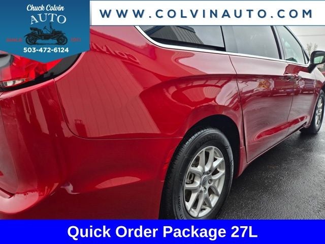 2024 Chrysler Pacifica Touring L