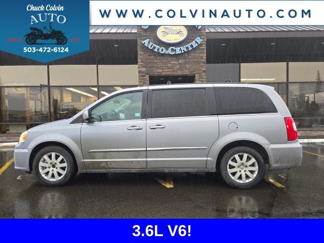 2014 Chrysler Town & Country Touring