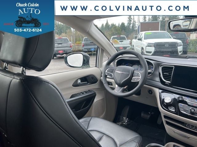 2024 Chrysler Pacifica Hybrid Select