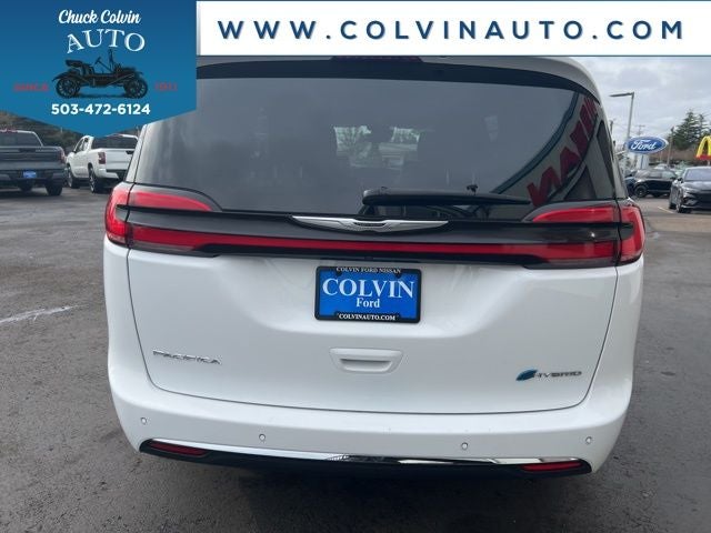 2024 Chrysler Pacifica Hybrid Select