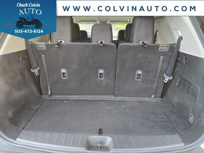 2025 Nissan Pathfinder SV