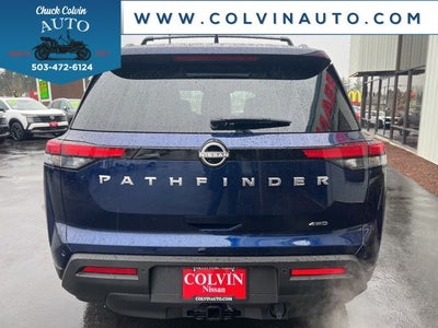 2025 Nissan Pathfinder SV