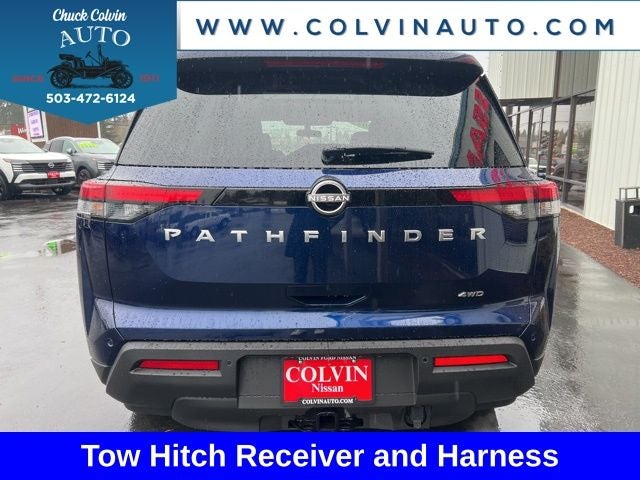 2025 Nissan Pathfinder SV