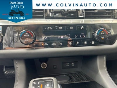 2026 Nissan Pathfinder SV