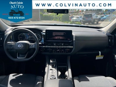 2026 Nissan Pathfinder SV