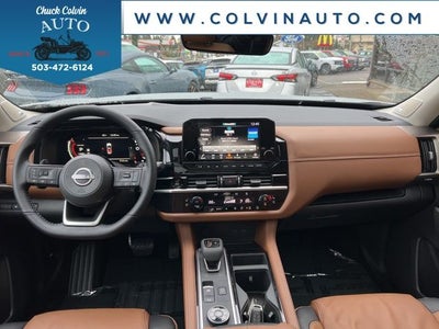 2025 Nissan Pathfinder Platinum