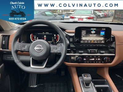 2025 Nissan Pathfinder Platinum